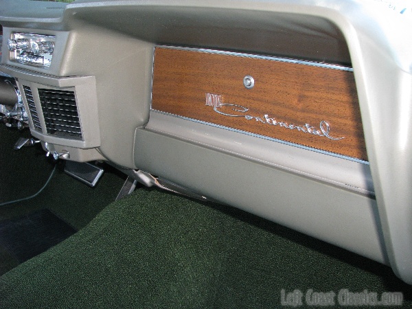 1963-lincoln-continental-convertible-0106.jpg