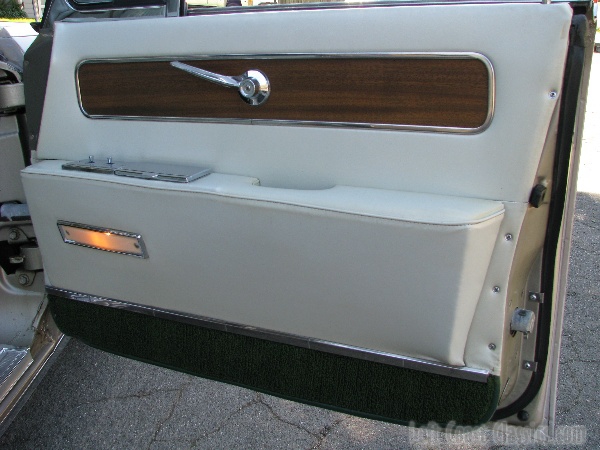 1963-lincoln-continental-convertible-0108.jpg