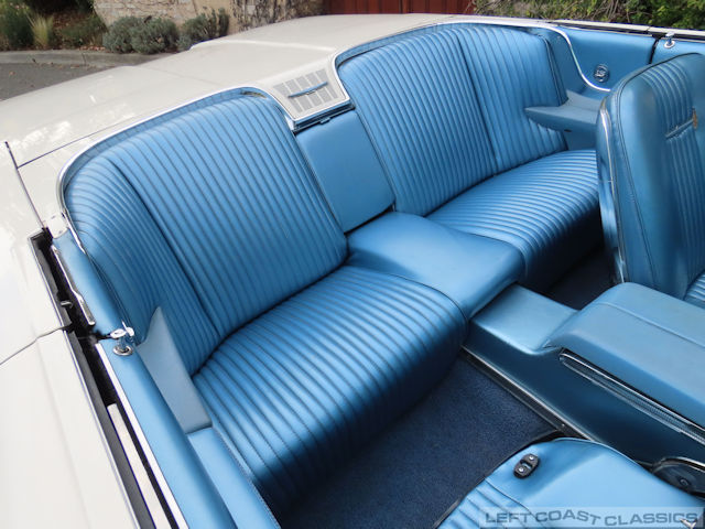 1964-ford-thunderbird-convertible-092.jpg