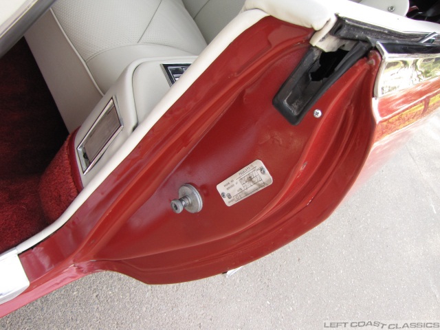1965-cadillac-deville-convertible-165.jpg