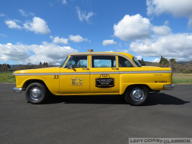 1965-checker-marathon-taxi-010.jpg