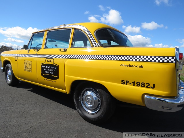 1965-checker-marathon-taxi-073.jpg