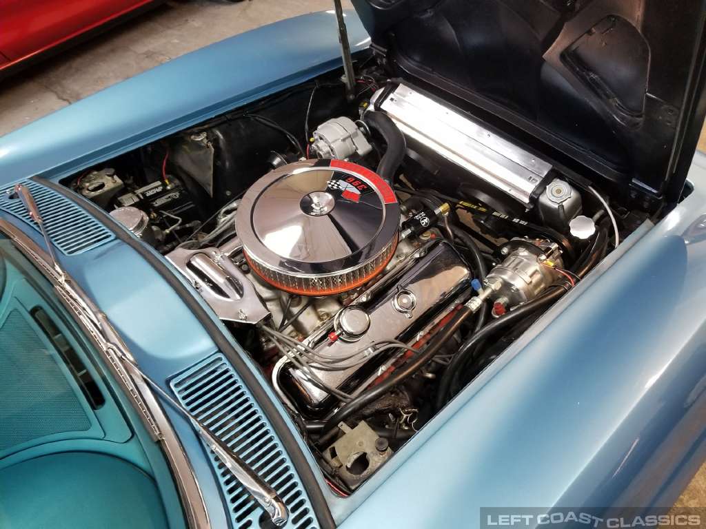 1965-chevy-corvette-c2-131.jpg