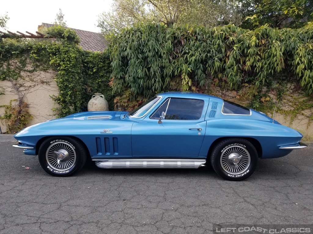 1965-chevy-corvette-c2-157.jpg