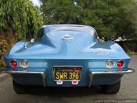 1965-chevy-corvette-c2-011