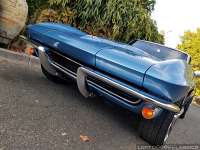 1965-chevy-corvette-c2-031