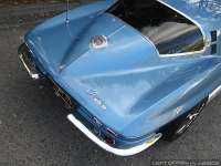 1965-chevy-corvette-c2-061