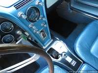 1965-chevy-corvette-c2-088