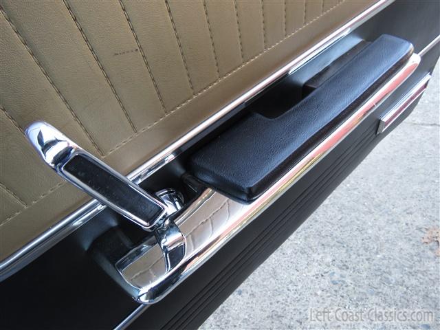 1965-chrysler-300l-coupe-132.jpg