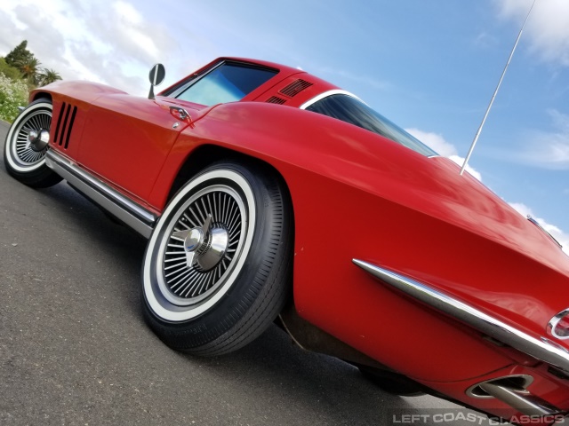 1965-corvette-stingray-041.jpg