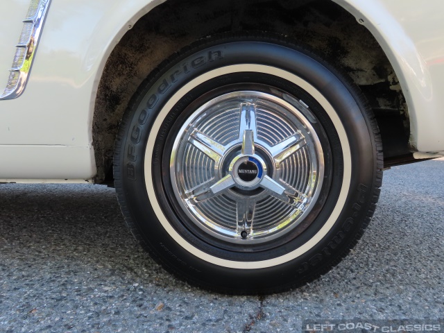 1965-ford-mustang-convertible-068.jpg