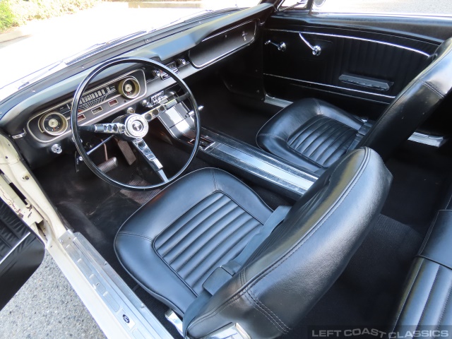 1965-ford-mustang-convertible-102.jpg