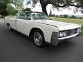 1965-lincoln-continental-convertible-022