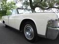 1965-lincoln-continental-convertible-024