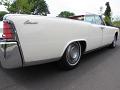 1965-lincoln-continental-convertible-027
