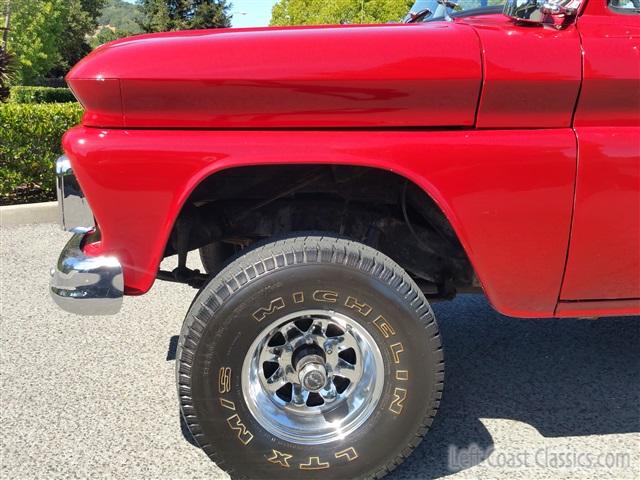 1966-chevrolet-suburban-4x4-049.jpg