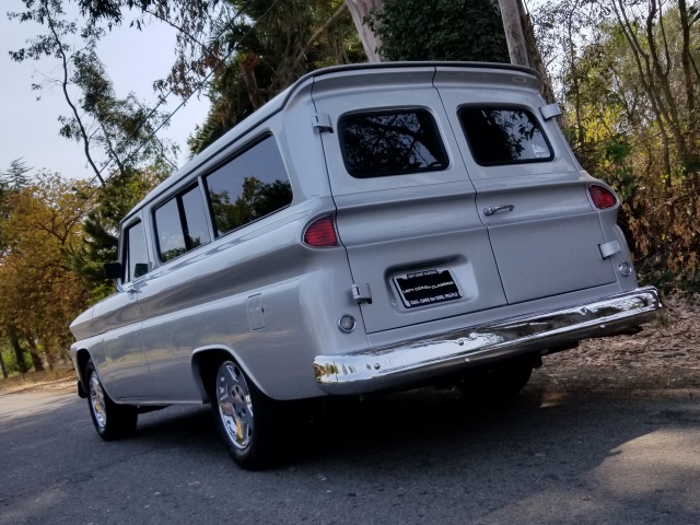 1966-chevrolet-suburban-245.jpg