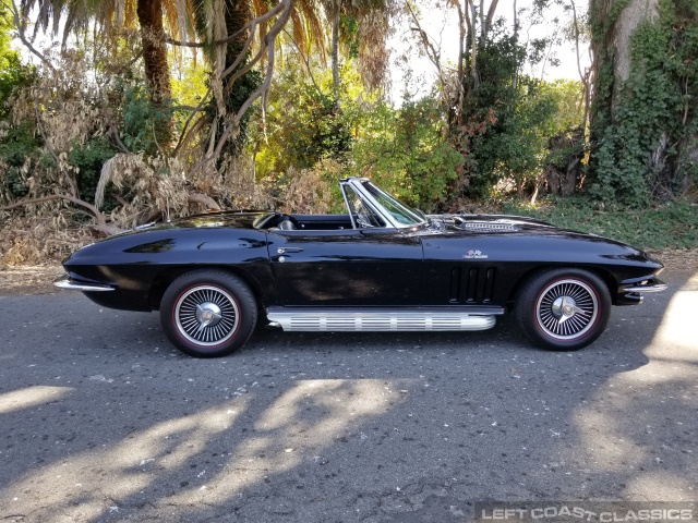 1966-corvette-stingray-029.jpg