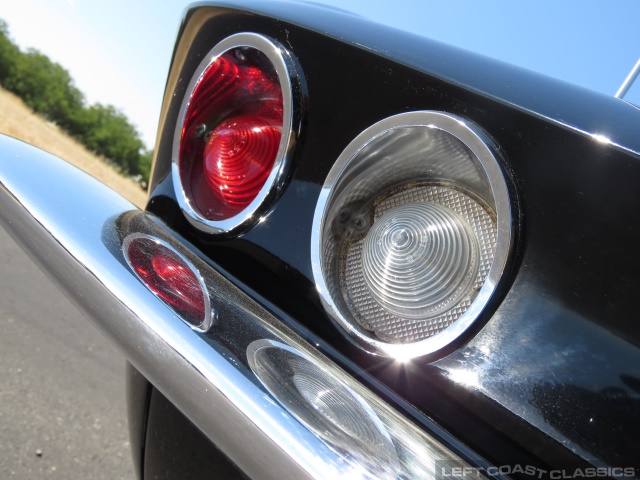 1966-corvette-stingray-048.jpg