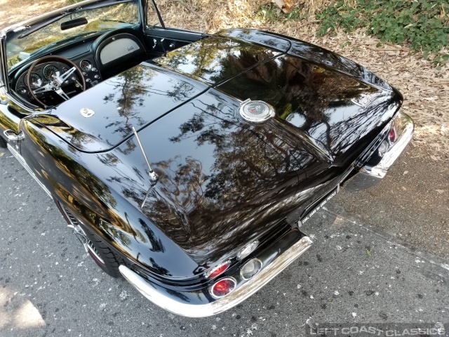 1966-corvette-stingray-097.jpg