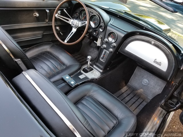 1966-corvette-stingray-133.jpg