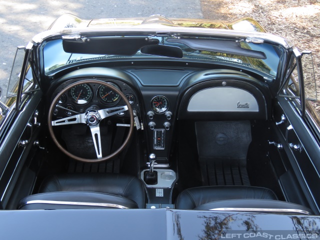 1966-corvette-stingray-137.jpg