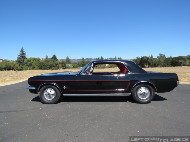 1966-ford-mustang-coupe-009.jpg