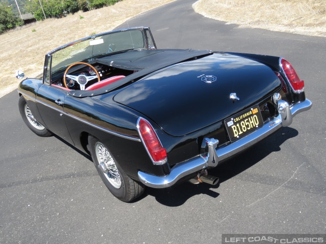 1966-mgb-roadster-018.jpg