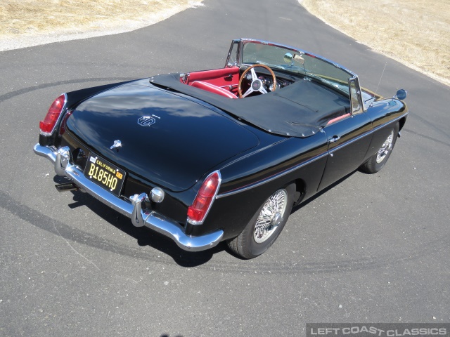 1966-mgb-roadster-028.jpg