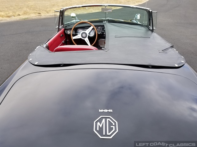 1966-mgb-roadster-048.jpg