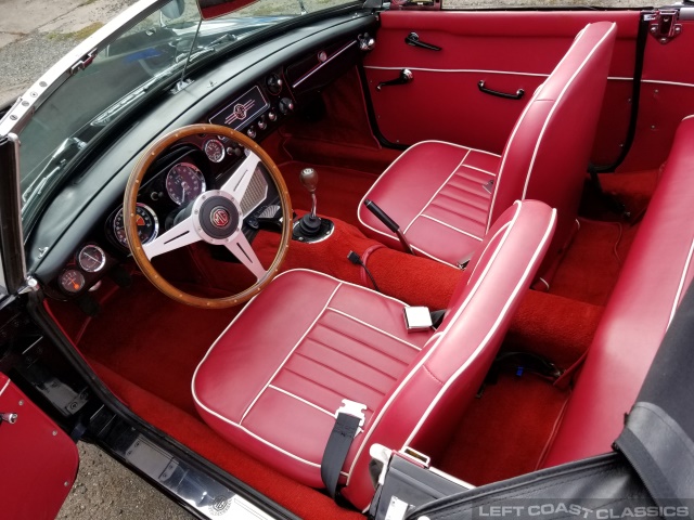 1966-mgb-roadster-110.jpg