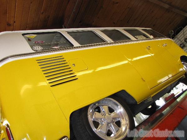 1966-vw-21-window-bus-035.jpg