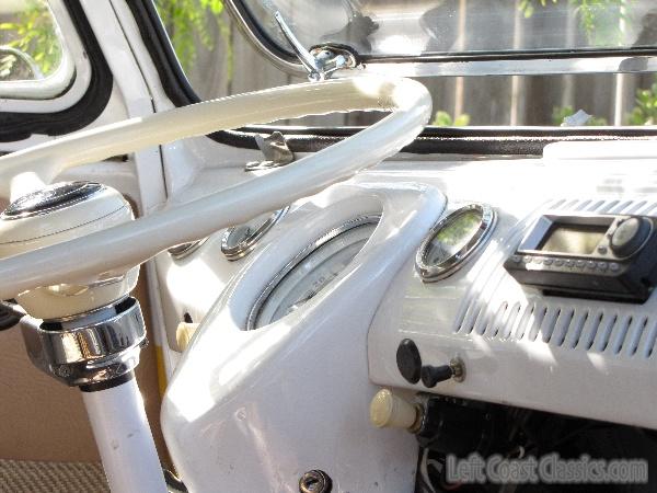 1966-vw-21-window-bus-206.jpg