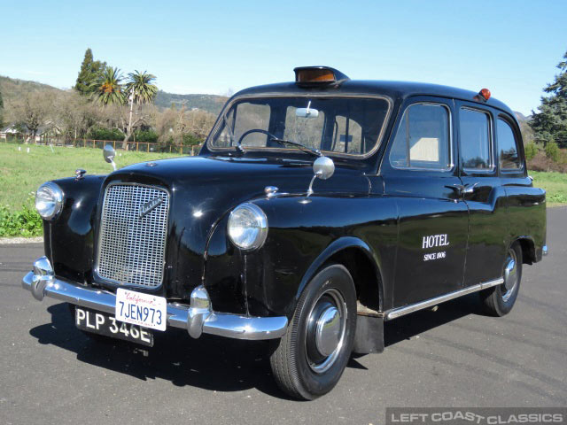 Peterkin 8411 - Taxi Londinese Austin FX4 Pressofuso, 12 Cm, Con Meccanismo Pull-Back, Colore Nero