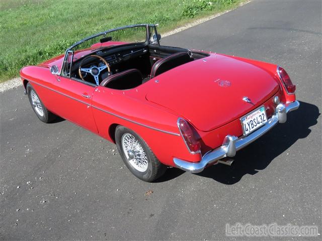 1967-mgb-roadster-024.jpg