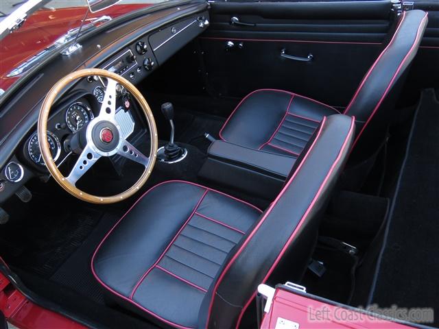 1967-mgb-roadster-174.jpg