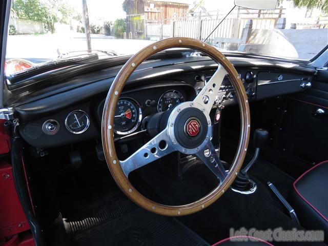 1967-mgb-roadster-183.jpg