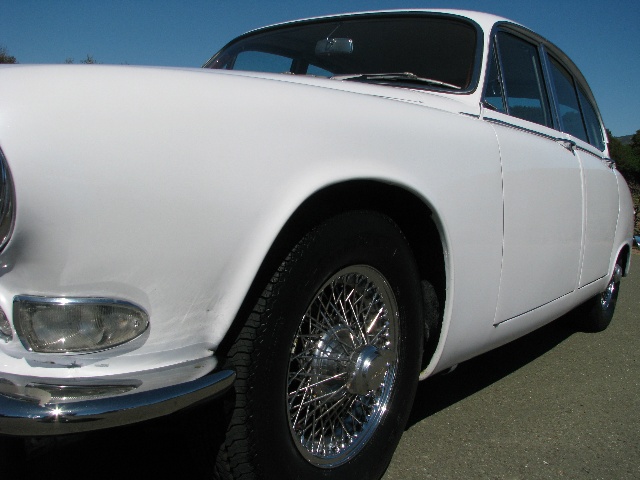 1967 Jaguar 420 Saloon Close-up