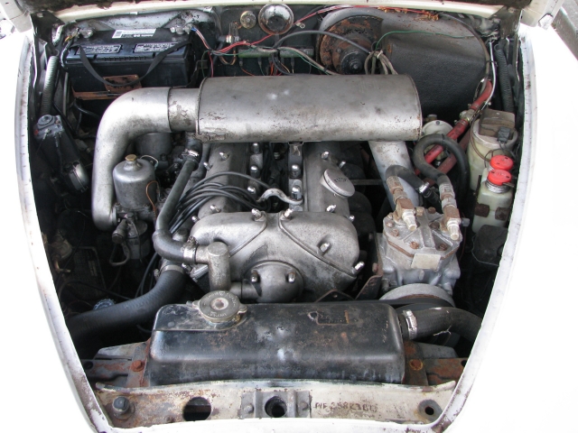 1967 Jaguar 420 Saloon Engine