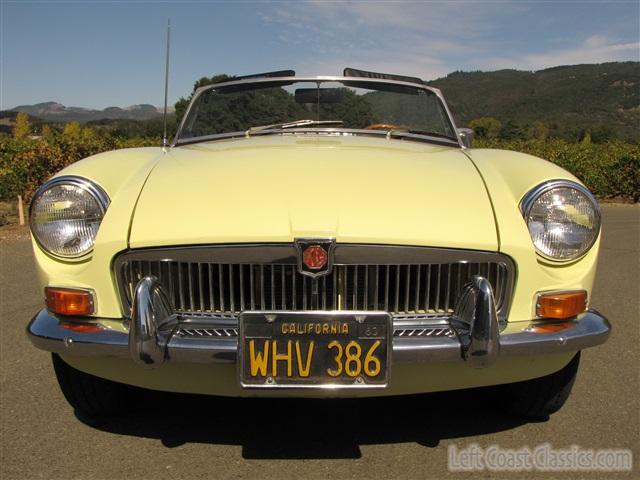 1968-mgb-roadster-002.jpg