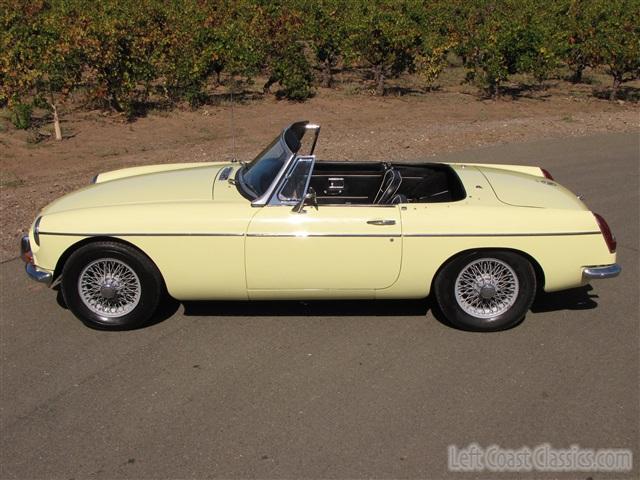 1968-mgb-roadster-009.jpg