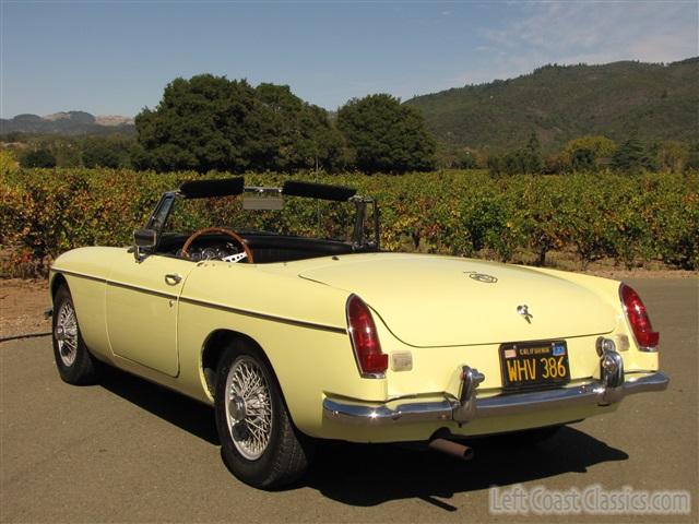 1968-mgb-roadster-011.jpg