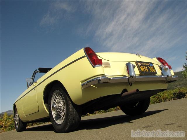 1968-mgb-roadster-013.jpg