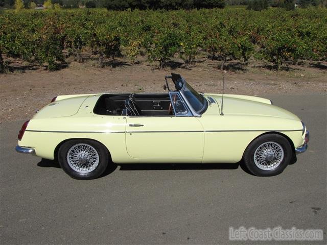 1968-mgb-roadster-028.jpg