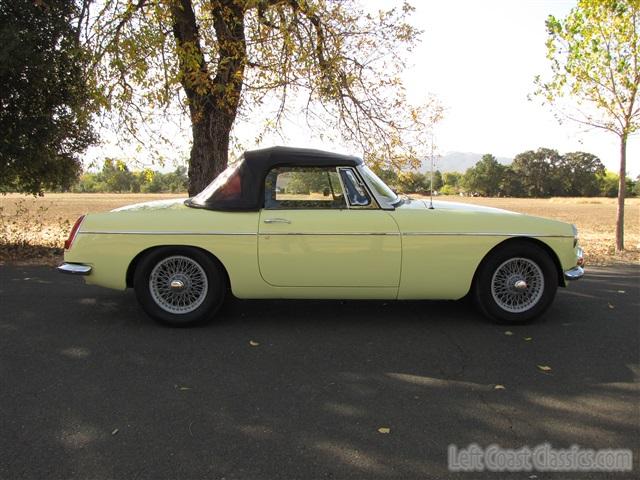 1968-mgb-roadster-029.jpg