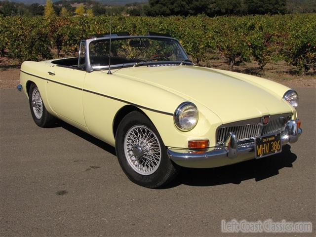 1968-mgb-roadster-031.jpg