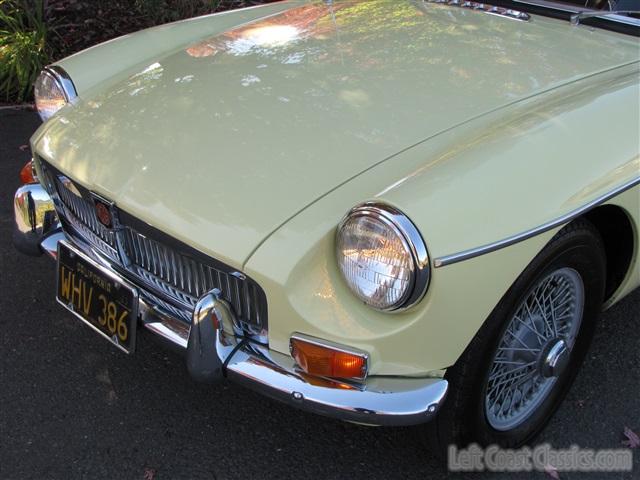 1968-mgb-roadster-083.jpg