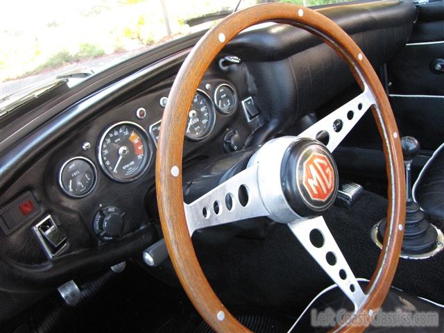 1968-mgb-roadster-092.jpg