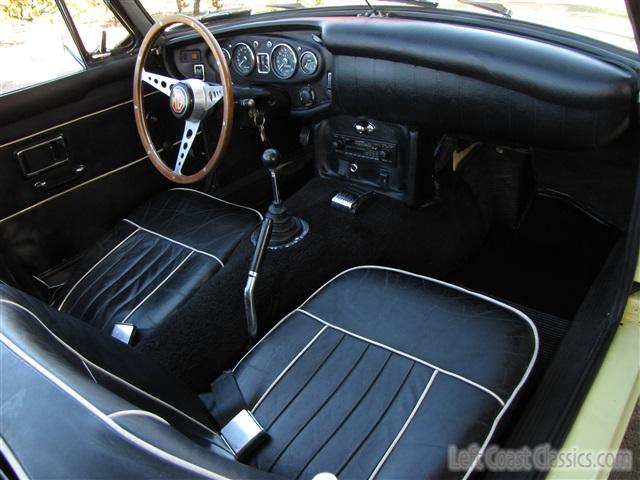 1968-mgb-roadster-111.jpg