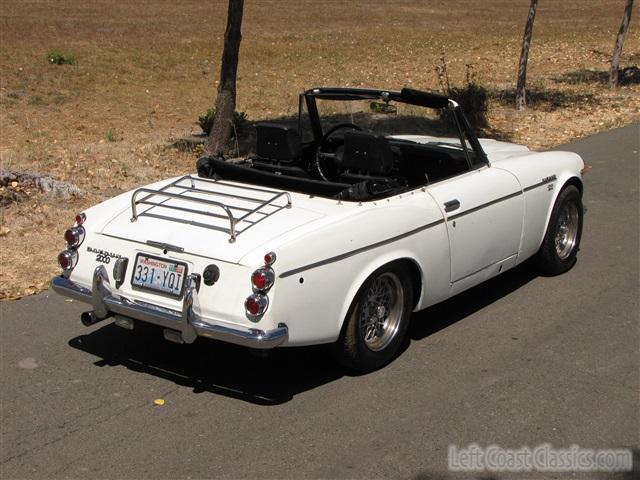 1969-datsun-2000-roadster-016.jpg